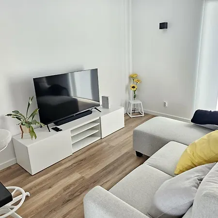 Dom wakacyjny Sunflower Castle View In *