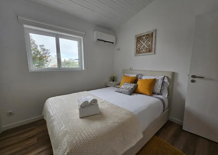 Sunflower Castle View In オビドス