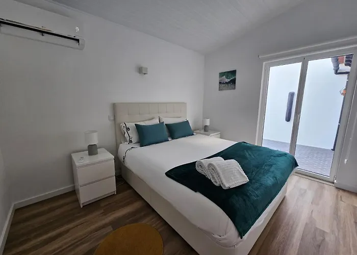 別荘 Sunflower Castle View In